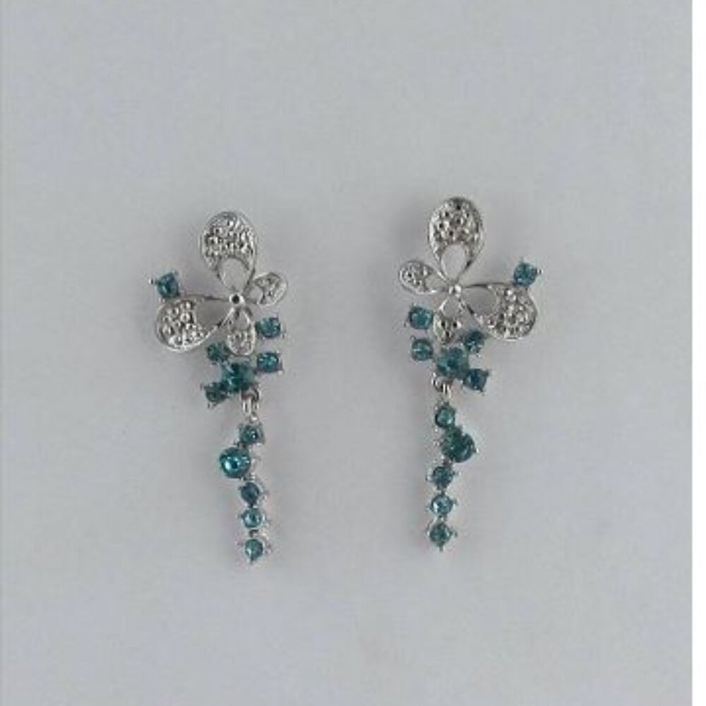 Earrings with blue stones